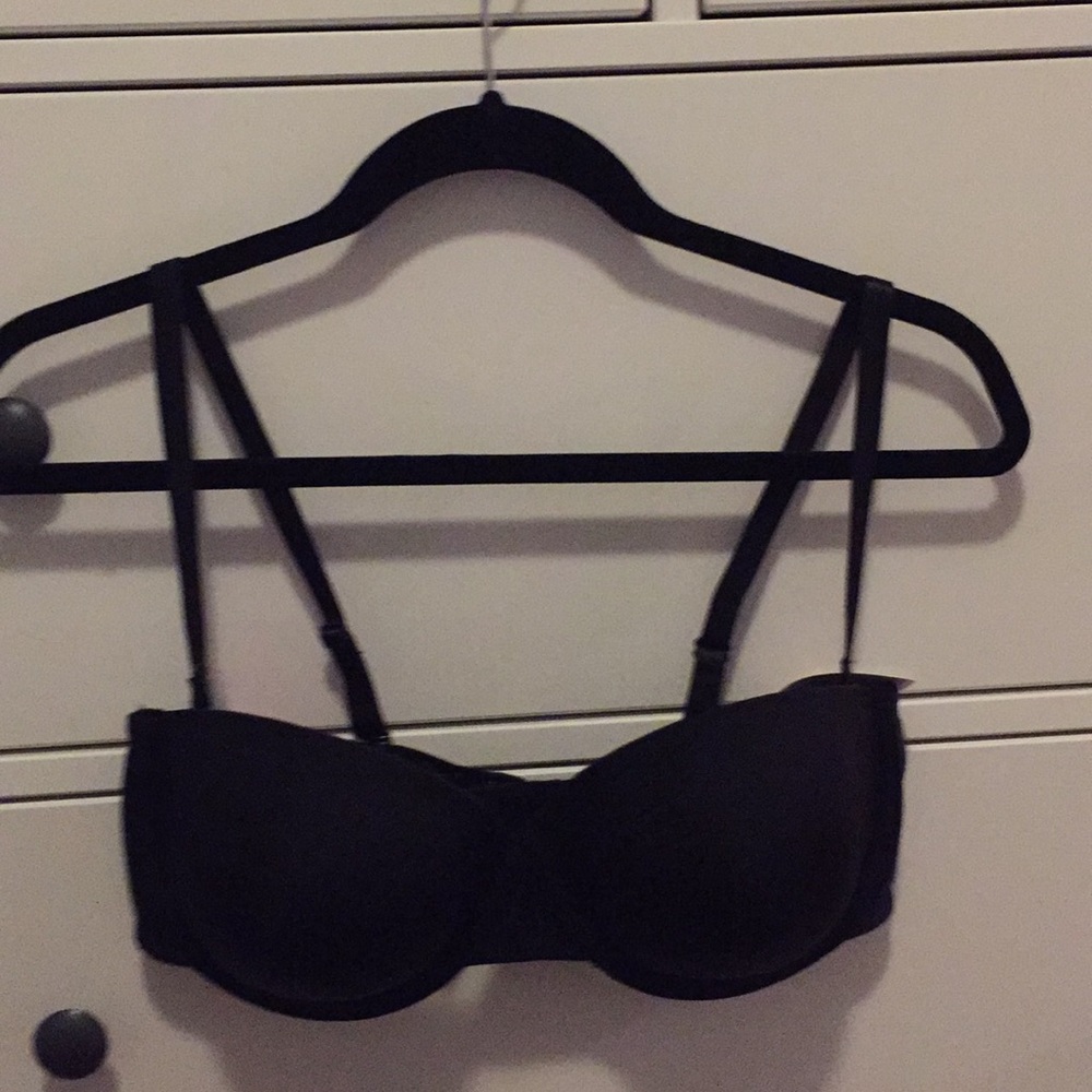 Convertible black bra